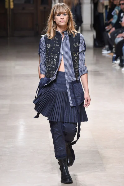 Look 23